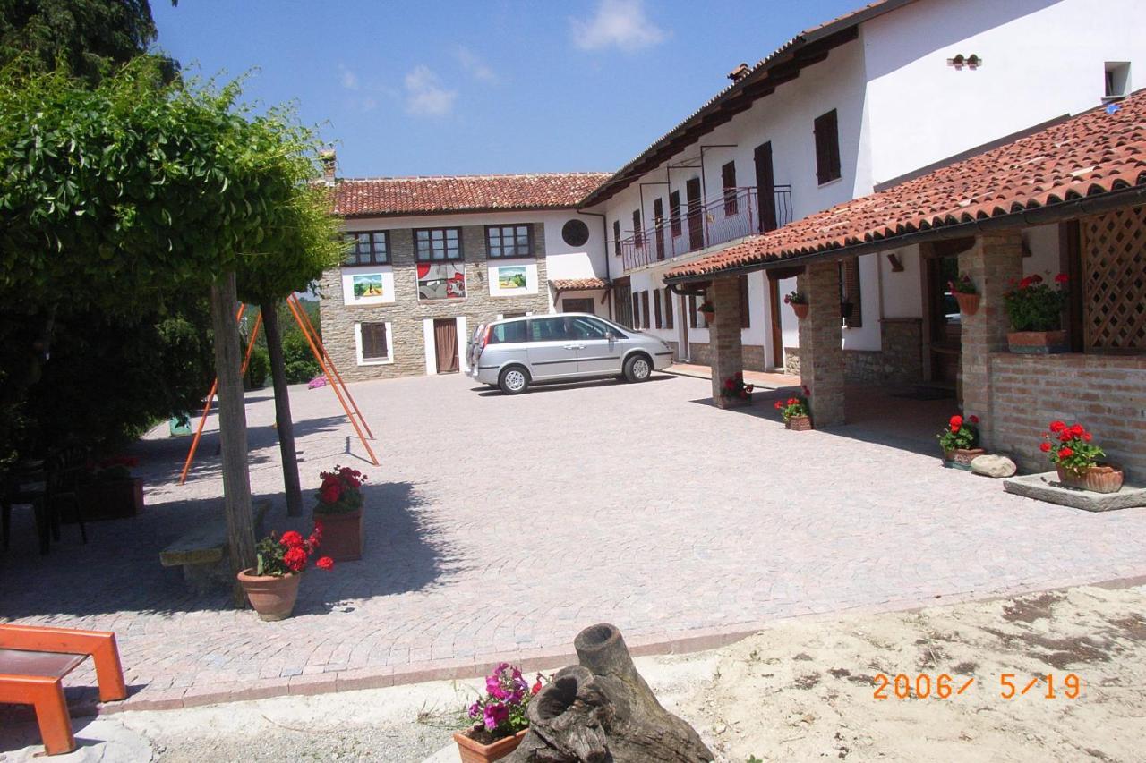 Agriturismo Rupestr Canelli Exteriör bild