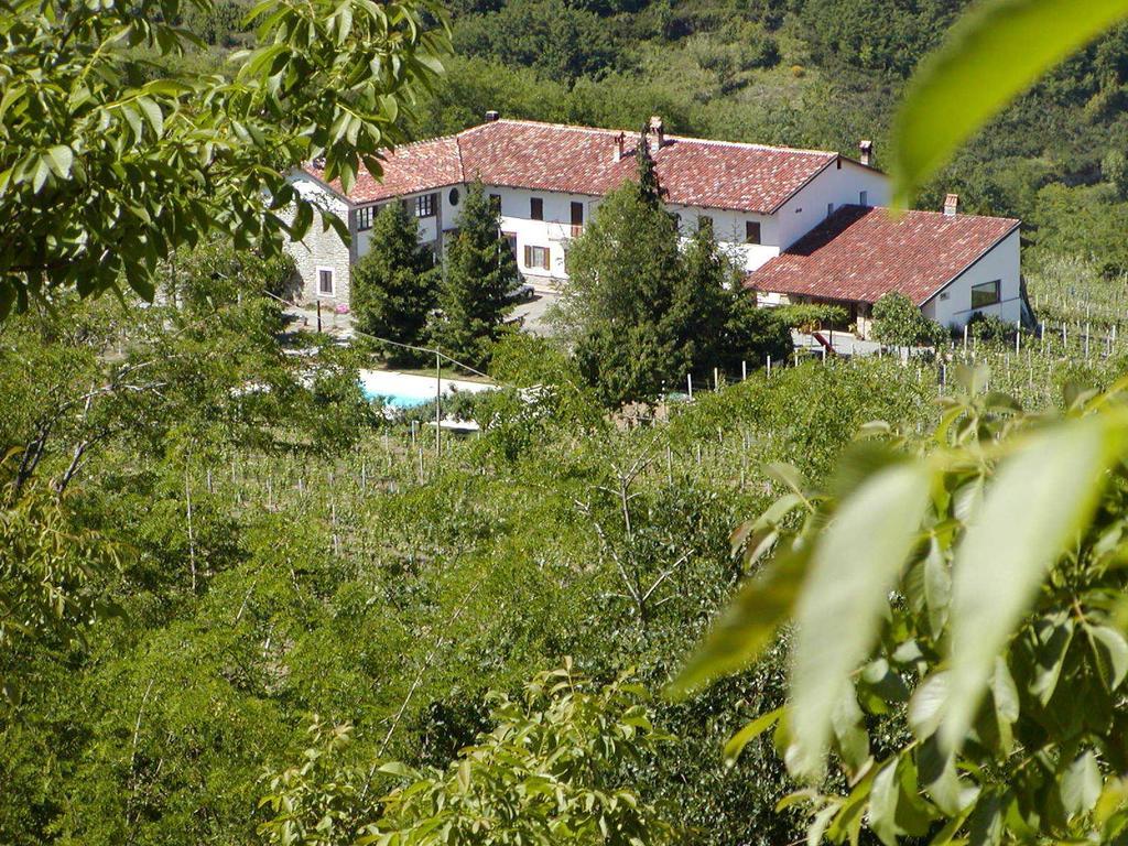 Agriturismo Rupestr Canelli Exteriör bild