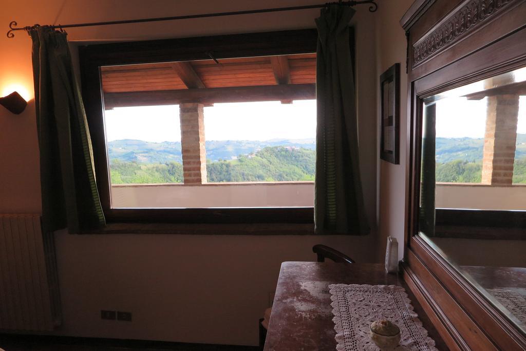Agriturismo Rupestr Canelli Rum bild